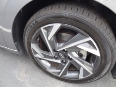 Used 2024  Hyundai Elantra Limited IVT at CarloanExpress&period;Com near Hampton&comma; VA
