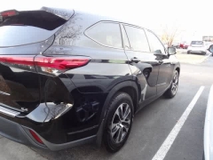 Used 2023  Toyota Highlander FWD &lpar;Natl&rpar; at CarloanExpress&period;Com near Hampton&comma; VA