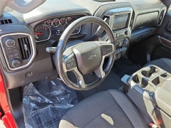 Used 2021  Chevrolet Silverado 1500 4WD Crew Cab 147" RST at CarloanExpress.Com near Hampton, VA