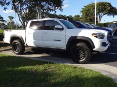 Used 2022  Toyota Tacoma 4WD Double Cab 5' Bed V6 &lpar;Natl&rpar; at CarloanExpress&period;Com near Hampton&comma; VA
