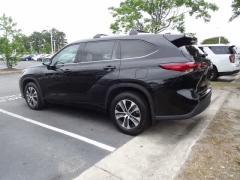 Used 2021  Toyota Highlander XLE AWD at CarloanExpress&period;Com near Hampton&comma; VA