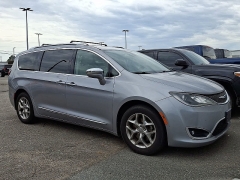 Used 2017  Chrysler Pacifica 4d Wagon Limited at CarloanExpress&period;Com near Hampton&comma; VA