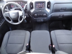 Used 2020  Chevrolet Silverado 1500 4WD Crew Cab 147" Custom at CarloanExpress.Com near Hampton, VA