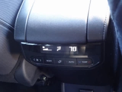 Used 2024  Toyota Highlander AWD (Natl) at CarloanExpress.Com near Hampton, VA