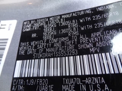 Used 2025  Toyota Highlander FWD &lpar;Natl&rpar; at CarloanExpress&period;Com near Hampton&comma; VA