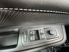 Used 2025  Volkswagen Atlas 2.0T SEL Premium R-Line 4MOTION at CarloanExpress.Com near Hampton, VA