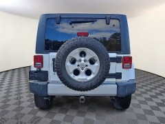 Used 2013  Jeep Wrangler Unlimited 4WD 4dr Sahara at CarloanExpress.Com near Hampton, VA