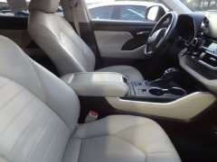 Used 2021  Toyota Highlander XLE AWD at CarloanExpress&period;Com near Hampton&comma; VA
