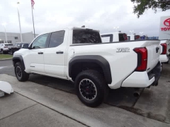 Used 2024  Toyota Tacoma 4WD Double Cab Bed &lpar;Natl&rpar; at CarloanExpress&period;Com near Hampton&comma; VA