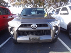 Used 2019  Toyota 4Runner 4WD (Natl) at CarloanExpress.Com near Hampton, VA