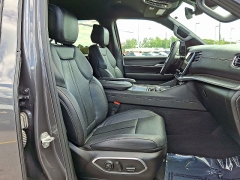 Used 2024  Jeep Wagoneer L Series II 4x4 at CarloanExpress&period;Com near Hampton&comma; VA