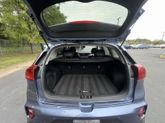 Used 2020  Kia Niro EX Premium FWD at CarloanExpress.Com near Hampton, VA