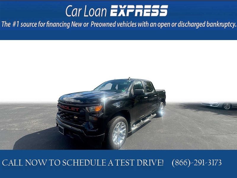 Used 2022  Chevrolet Silverado 1500 4WD Crew Cab 147" Custom at CarloanExpress.Com near Hampton, VA