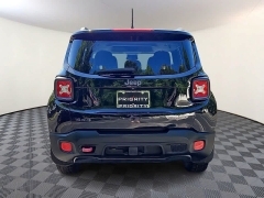 Used 2016  Jeep Renegade 4d SUV 4WD Trailhawk at CarloanExpress&period;Com near Hampton&comma; VA