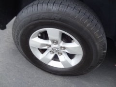 Used 2022  Ram 1500 Classic SLT 4x4 Crew Cab 5'7" Box at CarloanExpress&period;Com near Hampton&comma; VA