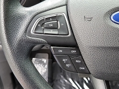 Used 2019  Ford Escape 4d SUV FWD SE at CarloanExpress&period;Com near Hampton&comma; VA