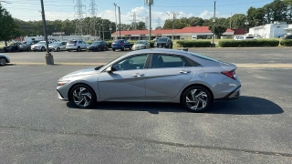 Used 2024  Hyundai Elantra Limited IVT at CarloanExpress&period;Com near Hampton&comma; VA