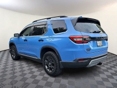 Used 2025  Honda Pilot TrailSport AWD at CarloanExpress&period;Com near Hampton&comma; VA
