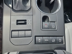 Used 2022  Toyota Highlander XLE AWD at CarloanExpress&period;Com near Hampton&comma; VA