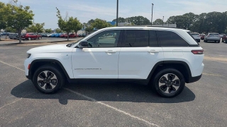 Used 2024  Jeep Grand Cherokee 4xe 4x4 at CarloanExpress&period;Com near Hampton&comma; VA