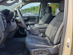 Used 2022  Chevrolet Silverado 1500 4WD Crew Cab 147" Custom Trail Boss at CarloanExpress&period;Com near Hampton&comma; VA