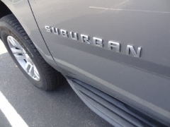 Used 2019  Chevrolet Suburban 4d SUV 4WD LT at CarloanExpress&period;Com near Hampton&comma; VA
