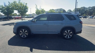Used 2024  Honda Pilot Touring 2WD at CarloanExpress&period;Com near Hampton&comma; VA