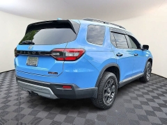 Used 2025  Honda Pilot TrailSport AWD at CarloanExpress&period;Com near Hampton&comma; VA