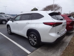 Used 2023  Toyota Highlander AWD &lpar;Natl&rpar; at CarloanExpress&period;Com near Hampton&comma; VA