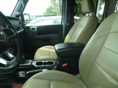 Used 2018  Jeep Wrangler Unlimited Sahara 4x4 at CarloanExpress&period;Com near Hampton&comma; VA