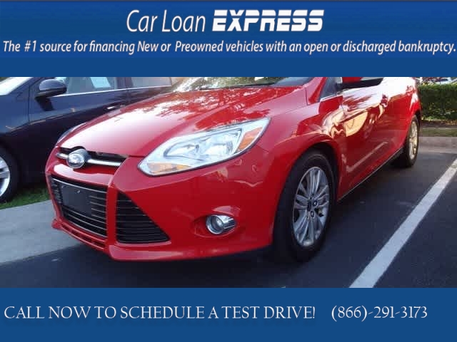 Used 2012  Ford Focus 4d Hatchback SEL at CarloanExpress.Com near Hampton, VA