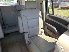 Used 2019  Chevrolet Suburban 4d SUV 4WD Premier at CarloanExpress&period;Com near Hampton&comma; VA