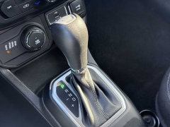 Used 2023  Jeep Renegade Latitude 4x4 at CarloanExpress&period;Com near Hampton&comma; VA