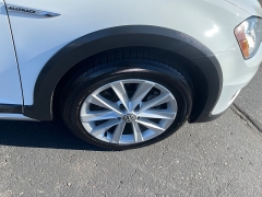 Used 2017  Volkswagen Golf Alltrack 4d Wagon TSI S 4motion Auto at Keenan's Cherryland near Holmen, WI