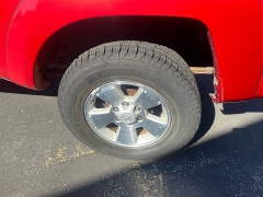 Used 2014  Toyota Tacoma 4WD Double Cab Long Bed at Keenan's Cherryland near Holmen&comma; WI