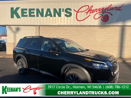 Used 2024 Nissan Pathfinder SV 4WD at Keenan's Cherryland near Holmen, WI