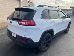 Used 2018  Jeep Cherokee 4d SUV 4WD Limited I4 at Keenan's Cherryland near Holmen&comma; WI