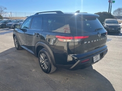 Used 2024  Nissan Pathfinder SV 4WD at Keenan's Cherryland near Holmen&comma; WI