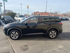 Used 2021  Nissan Rogue AWD SV at Keenan's Cherryland near Holmen&comma; WI