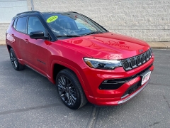 Used 2024  Jeep Compass Limited 4x4 at Keenan's Cherryland near Holmen&comma; WI