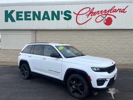 Used 2023 Jeep Grand Cherokee Limited 4x4 at Keenan's Cherryland near Holmen, WI