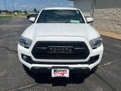 Used 2017  Toyota Tacoma 4WD Double Cab TRD Off-Road Auto at Keenan's Cherryland near Holmen&comma; WI