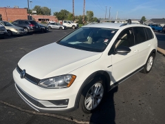 Used 2017 Volkswagen Golf Alltrack 4d Wagon TSI S 4motion Auto at Keenan's Cherryland near Holmen, WI