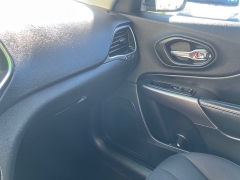 Used 2020  Jeep Cherokee 4d SUV 4WD Latitude 2&period;4L at Keenan's Cherryland near Holmen&comma; WI