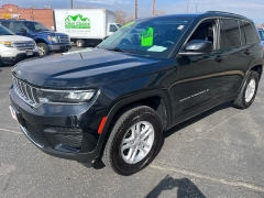 Used 2023  Jeep Grand Cherokee Laredo 4x4 at Keenan's Cherryland near Holmen&comma; WI
