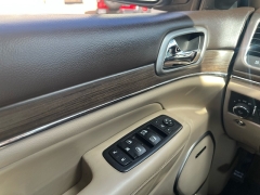 Used 2018  Jeep Grand Cherokee 4d SUV 4WD Overland V6 at Keenan's Cherryland near Holmen&comma; WI