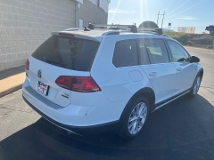 Used 2017 Volkswagen Golf Alltrack 4d Wagon TSI S 4motion Auto at Keenan's Cherryland near Holmen, WI