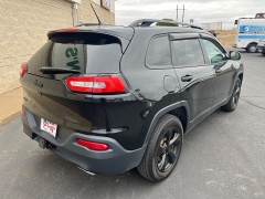 Used 2017  Jeep Cherokee 4d SUV 4WD Sport V6 Altitude at Keenan's Cherryland near Holmen, WI