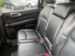 Used 2019  Nissan Pathfinder 4d SUV 4WD SL at Keenan's Cherryland near Holmen&comma; WI