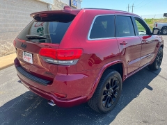 Used 2014  Jeep Grand Cherokee 4d SUV 4WD Laredo Altitude at Keenan's Cherryland near Holmen&comma; WI